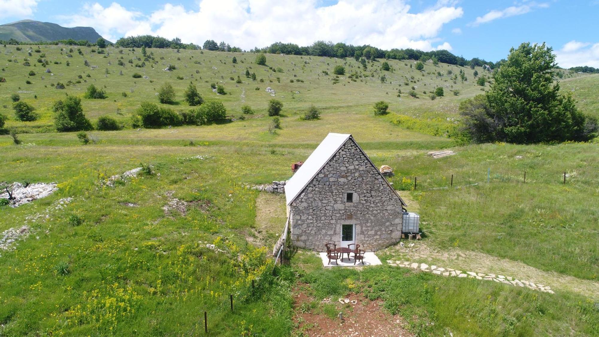 Suri Guest House Plužine Exterior foto